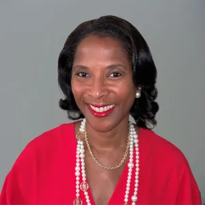 Taunula Grayson Headshot
