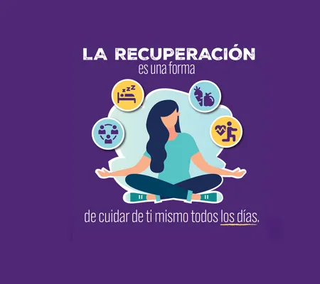Una mujer sentada en posición de meditación